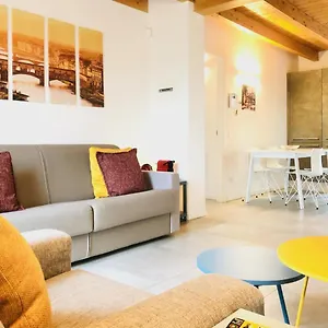 https://stepandgo-mi-premium-apartment-11.it-lombardy.com
